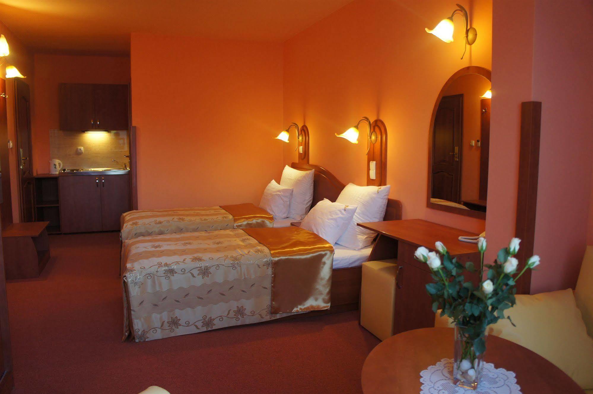 Adler Hotel apartamentowy 3*